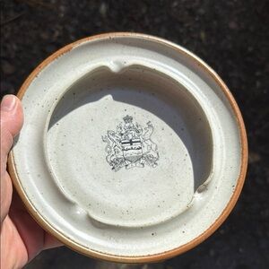 Vintage Canadian ashtray BEAVER‎ FLATS POTTERY-Hand made Canada studio art crest
